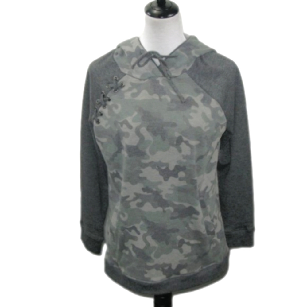 Maurices Camouflage Hoodie Size Medium